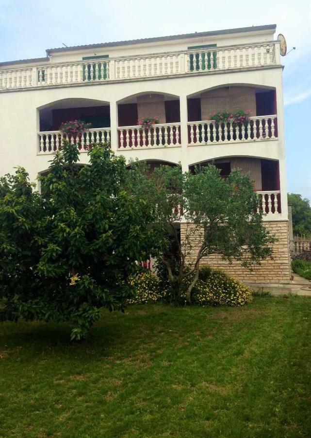 Sara Apartman Bibinje Kültér fotó