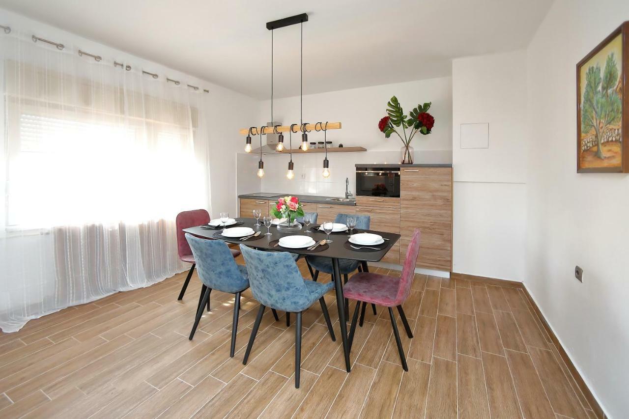 Sara Apartman Bibinje Kültér fotó