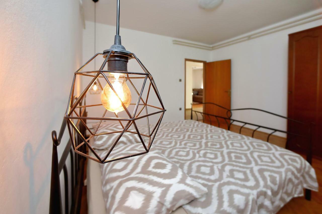 Sara Apartman Bibinje Kültér fotó